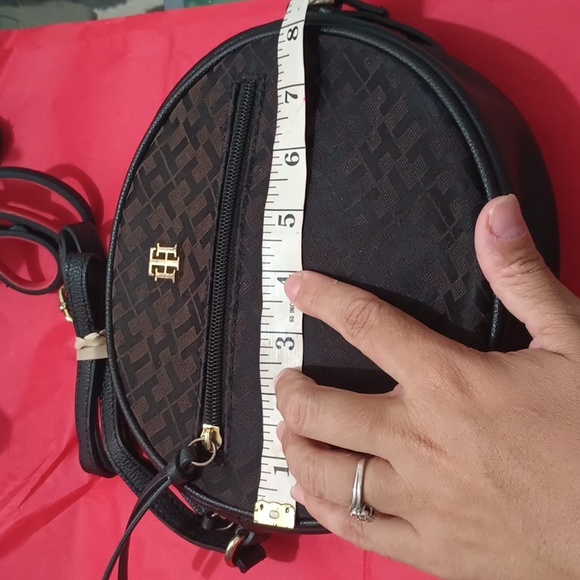 TOMMY HILFIGER CROSSBODY BAG - Picture 15 of 17